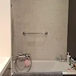 Chambre Calme Pour Les Femmes - Paris Anime